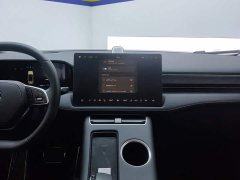 AITO M5 Extended Range AWD Performance - ფოტო 13