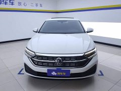Volkswagen Sagitar 300TSI DSG Flying Edition - ფოტო 2
