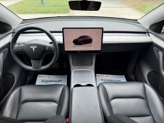 Tesla Model Y Rear-Wheel Drive - ფოტო 13