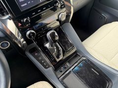 Toyota Alphard 2019 Hybrid 2.5L HV Luxury Edition - ფოტო 13