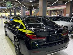 BMW 5 Series 525Li M Sport Package - ფოტო 11