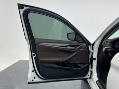 BMW 5 Series 530Li Premier Luxury Package - ფოტო 11