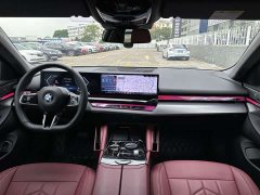 BMW 5 Series 530Li Premier M Sport Package - ფოტო 11