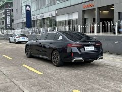 BMW 5 Series 530Li Premier M Sport Package - ფოტო 4