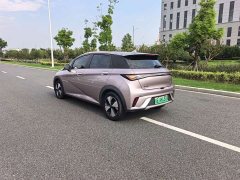 BYD Dolphin 420km Fashion Edition - ფოტო 15