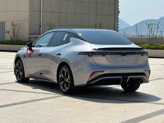 Lynk & Co Geely Lynk & Co 07 EM-P 126 Extended Range Ultra - ფოტო 9