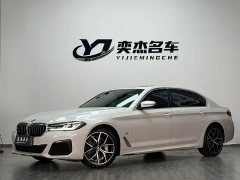 BMW 5 Series Facelift 530Li Luxury M Sport Package - ფოტო 1