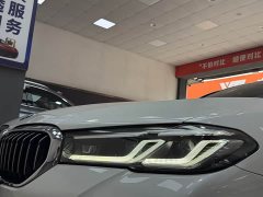 BMW 5 Series Facelift 530Li Luxury M Sport Package - ფოტო 16