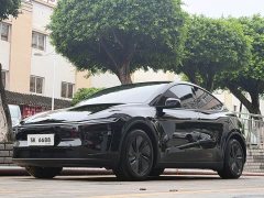 Tesla Model Y Rear-Wheel Drive - ფოტო 1