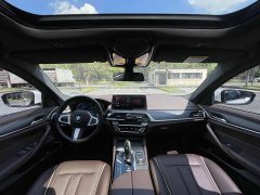 BMW 5 Series Facelift 530Li Premier M Sport Package - ფოტო 8