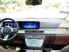 Mercedes-Benz V-Class V 300 L Long Wheelbase Luxury Edition - ფოტო 19