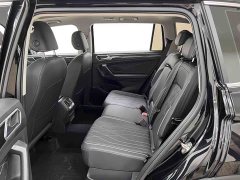 Volkswagen Tiguan L Outstanding Edition 300TSI Automatic Two-Wheel Drive Dragon Ascendant Version - ფოტო 10