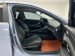 Hyundai Elantra 1.5L CVT GLX Elite - ფოტო 13