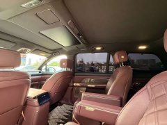 NIO ES8 Six-Seat Executive Signature Edition - ფოტო 12