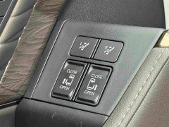 Toyota Alphard Hybrid 2.5L Premium Edition - ფოტო 17
