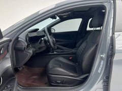 Hyundai Elantra 240TGDi DCT LUX Luxury Edition - ფოტო 12