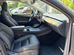 Tesla Model Y Rear-Wheel Drive - ფოტო 17