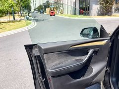 Tesla Model Y Rear-Wheel Drive - ფოტო 9