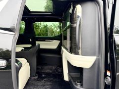 Lexus LM 2020 300h Four-Seat Royal Edition - ფოტო 15
