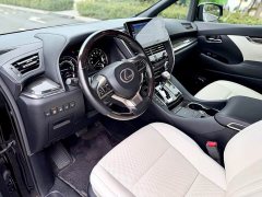 Lexus LM 2020 300h Four-Seat Royal Edition - ფოტო 8