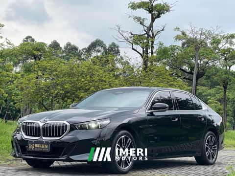 2025 BMW 5 Series 530Li Premier M Sport Package