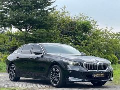 BMW 5 Series 530Li Premier M Sport Package - ფოტო 3