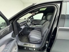 NIO ES8 Six-Seat Executive Signature Edition - ფოტო 12