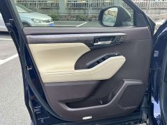Toyota Highlander Hybrid 2.5L AWD Premium 7-Seater - ფოტო 14