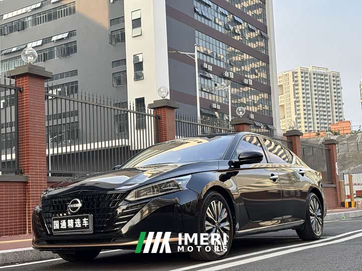 Nissan Teana 2.0L SV Black Gold Edition - автомобиль из Китая