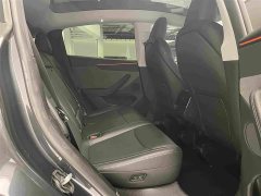 Tesla Model Y Rear-Wheel Drive - ფოტო 18