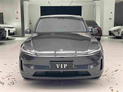 Tesla Model Y Rear-Wheel Drive - ფოტო 2