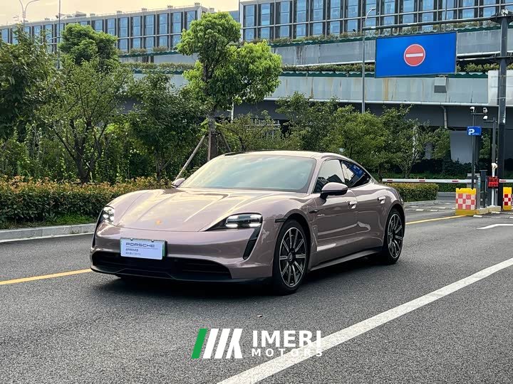 Porsche Taycan