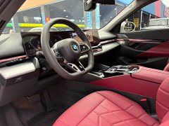 BMW 5 Series 530Li Premier M Sport Package - ფოტო 3
