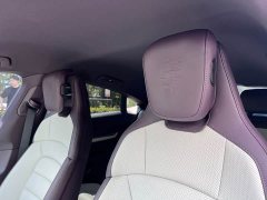 Porsche Taycan 4 - ფოტო 10