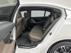 BMW 5 Series 530Li Premier M Sport Package - ფოტო 19