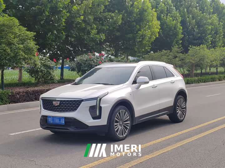 Cadillac XT4 28T FWD Luxury