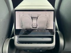 Tesla Model Y Rear-Wheel Drive - ფოტო 11