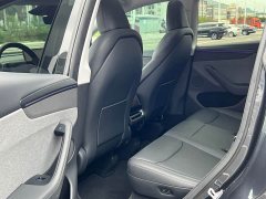 Tesla Model Y Rear-Wheel Drive - ფოტო 9