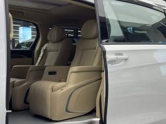 Buick GL8 Land Business Class Comfort DG Edition - ფოტო 7