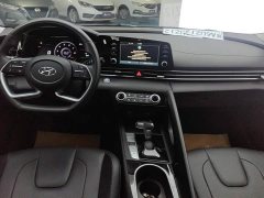 Hyundai Elantra 2022 1.5L CVT GLX Elite - ფოტო 12