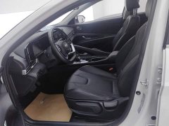 Hyundai Elantra 2022 1.5L CVT GLX Elite - ფოტო 9