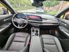Cadillac XT4 28T FWD Luxury - ფოტო 11