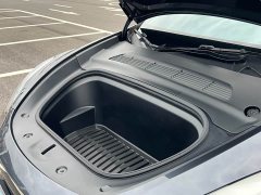 Tesla Model Y Long Range All-Wheel Drive - ფოტო 14