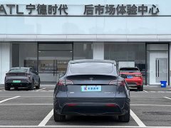 Tesla Model Y Long Range All-Wheel Drive - ფოტო 4