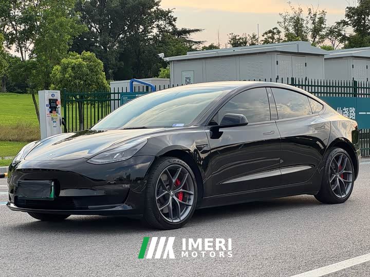 Tesla Model 3 Performance All-Wheel Drive - ავტომობილი ჩინეთიდან