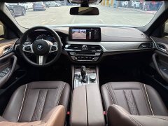 BMW 5 Series 530Li Premier M Sport Package - ფოტო 10