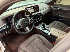 BMW 5 Series 530Li Premier M Sport Package - ფოტო 4