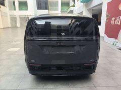 Li Auto Li Xiang MEGA Ultra - ფოტო 8