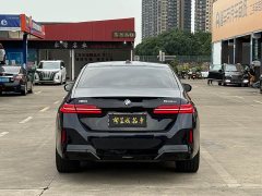 BMW 5 Series 530Li Luxury M Sport Package - ფოტო 19