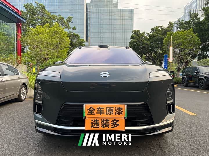 NIO ES8 Six-Seat Executive Signature Edition